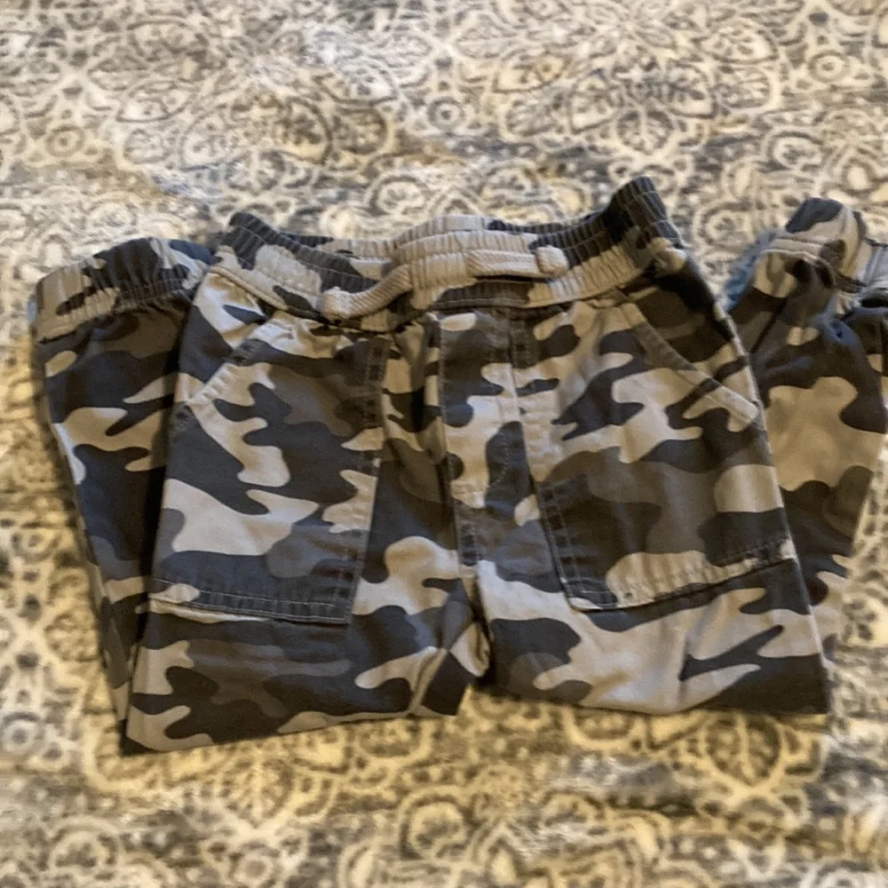 Boys Camouflage Toddler Pants - Picture 3 of 4